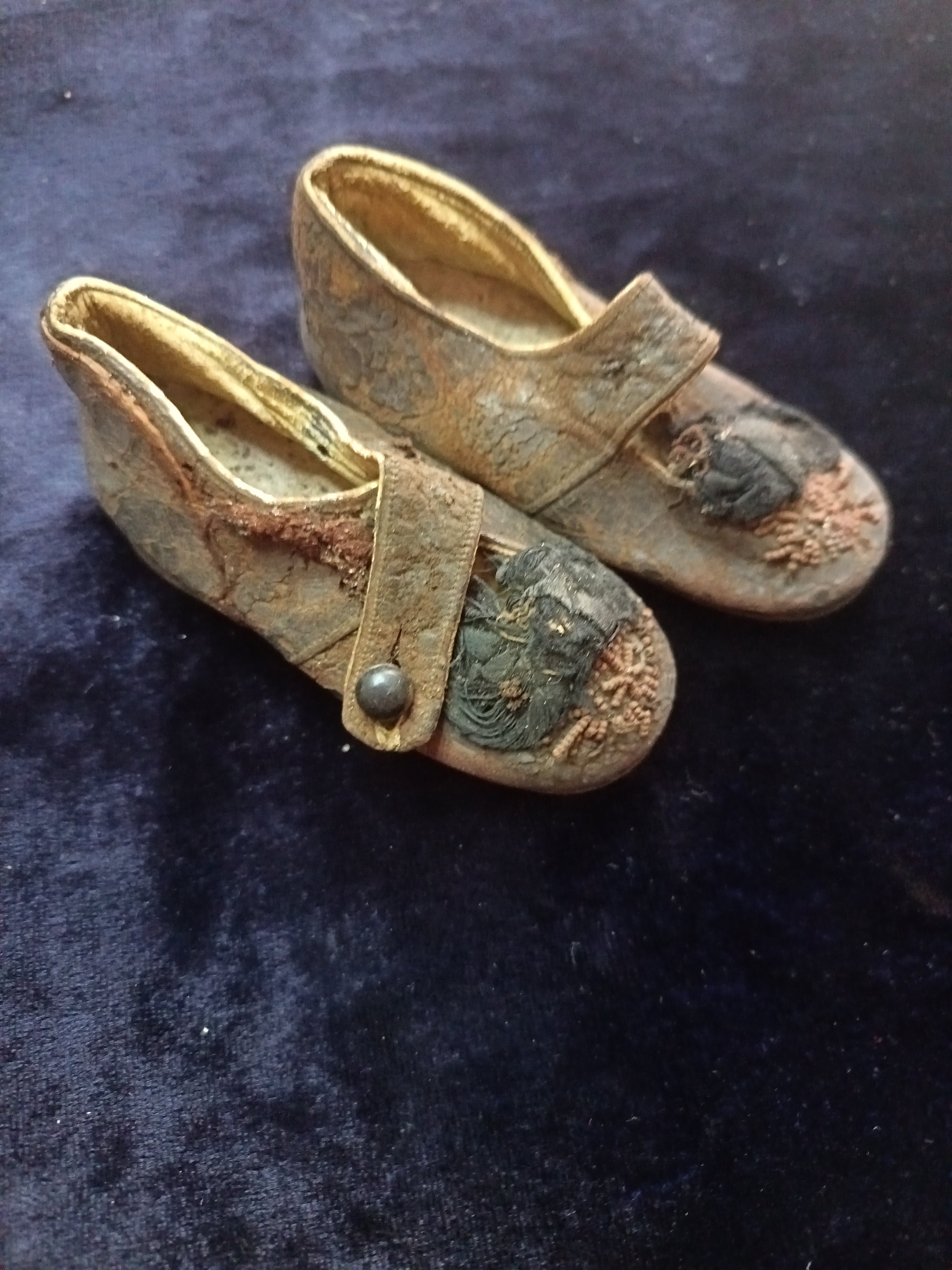 Antique Edwardian children's leather shoes circa 1800