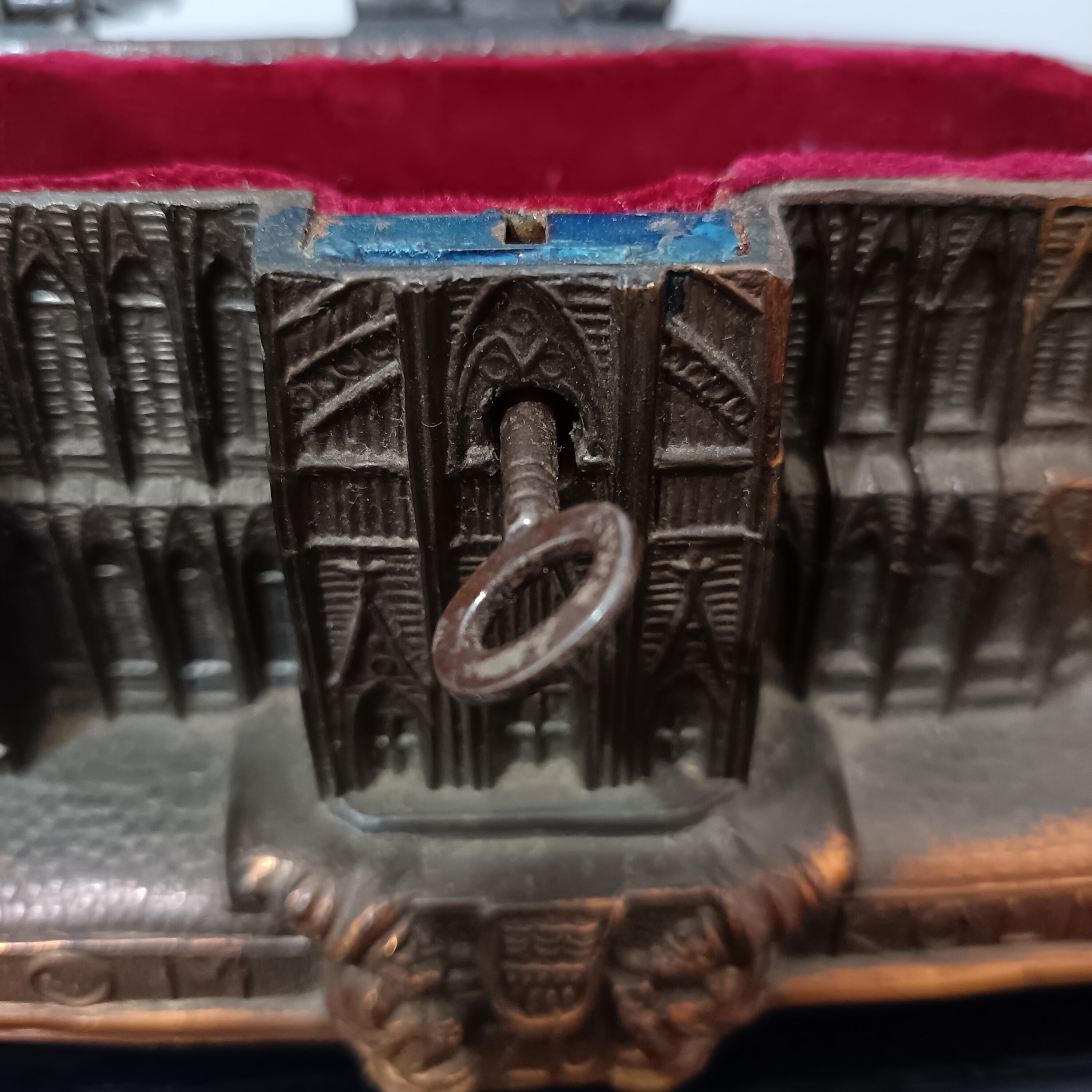 Mechanical music box and jewelry trinket casket Dom Zu Kolm Germany