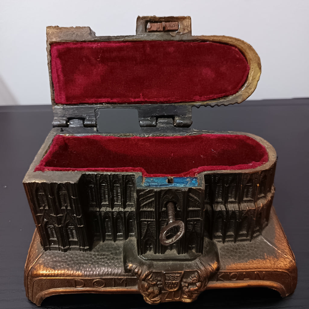 Mechanical music box and jewelry trinket casket Dom Zu Kolm Germany