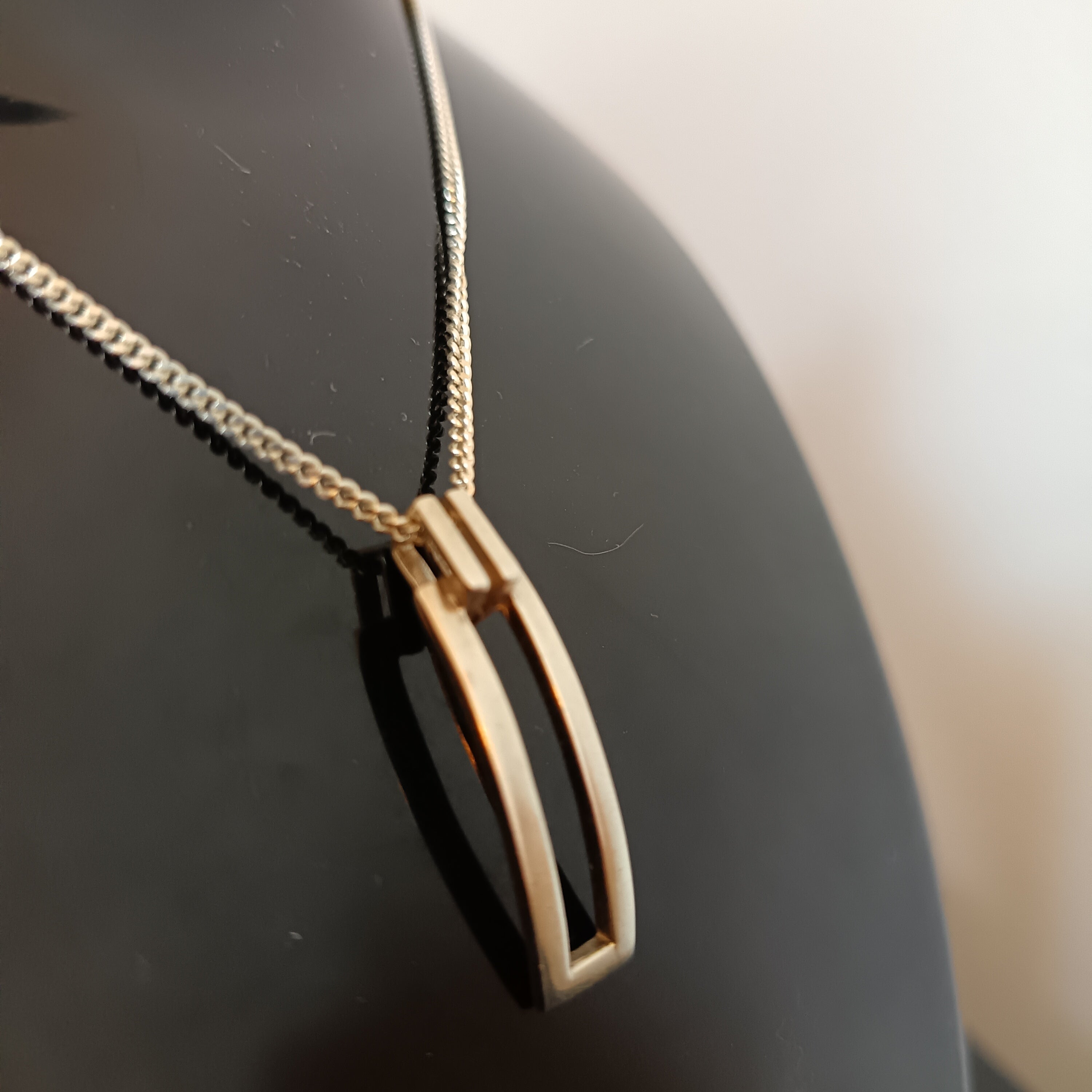 Beautiful Stirling Silver Pendant necklace boxed