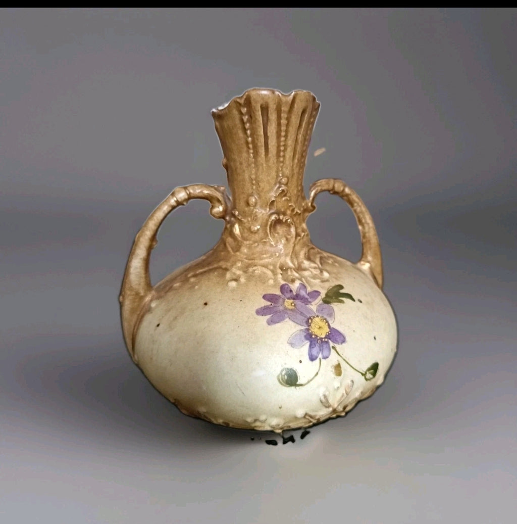 Ernst Wahliss porcelain Bohemian vase Austria, 1897.