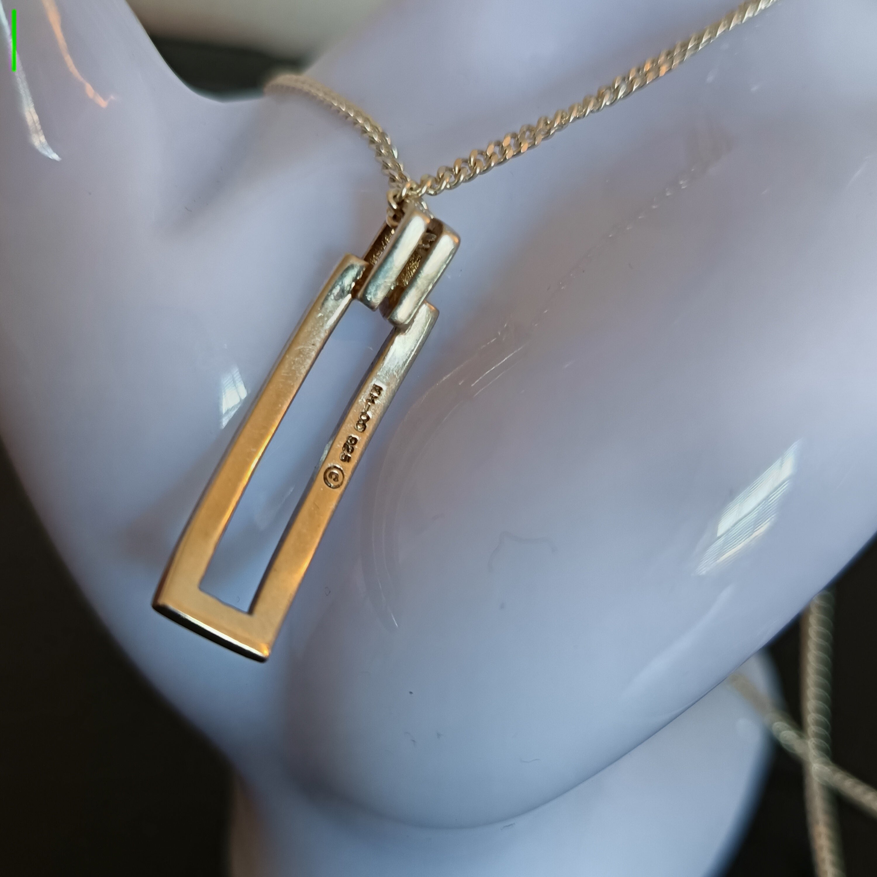 Beautiful Stirling Silver Pendant necklace boxed